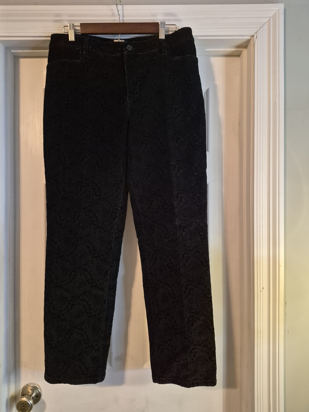 Talbots Black Floral Textured Straight-Leg Pants Size 12 Velvet